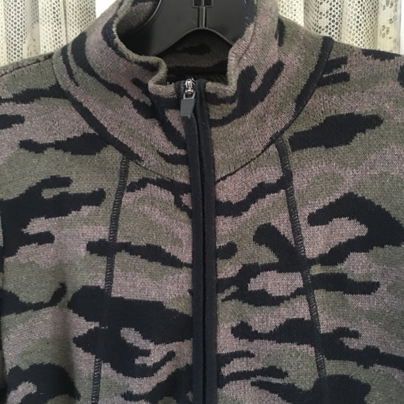CYNTHIA ROWLEY Camo Print Cardigan Sweater - Size M - Picture 3 of 5